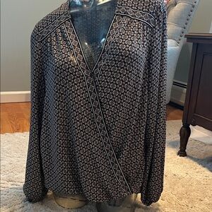Max Studio Elegant Black and White Women's Top size L